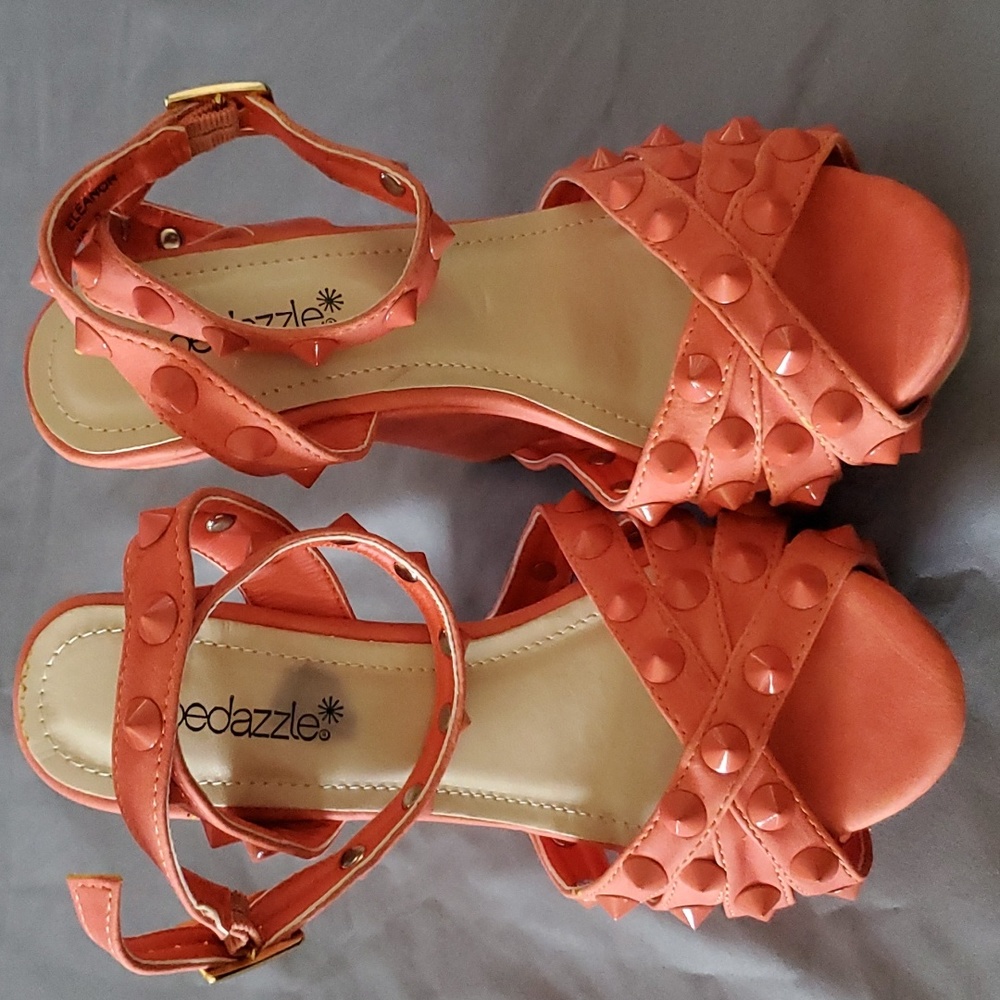 SHOEDAZZLE  Sandals